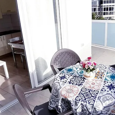 Playa De Americas Cozy For 2/4 Pax Апартаменты
