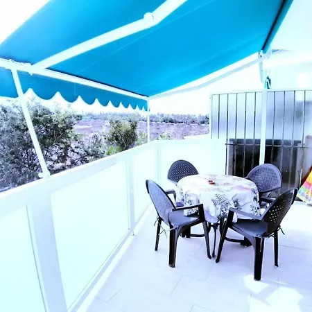 Playa De Americas Cozy For 2/4 Pax Апартаменти