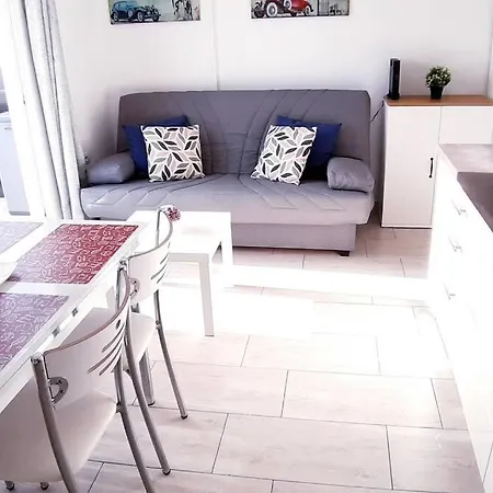 Playa De Americas Cozy For 2/4 Pax Плая-де-лас-Америкас