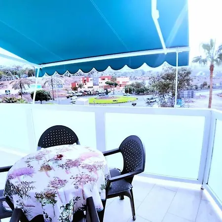 Апартаменти Playa De Americas Cozy For 2/4 Pax